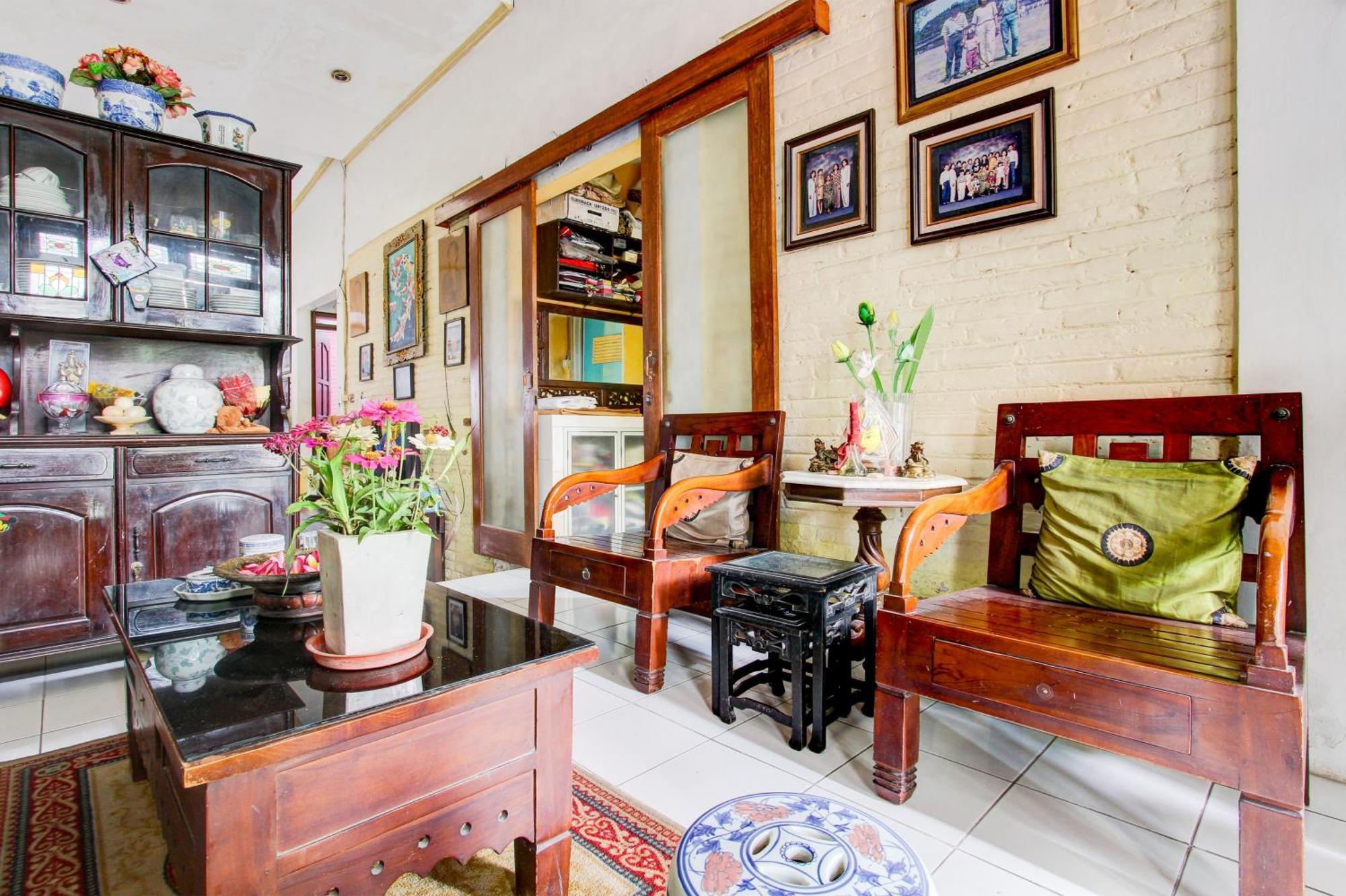 Hotel Oyo 94000 Omah Citra Genia 2*